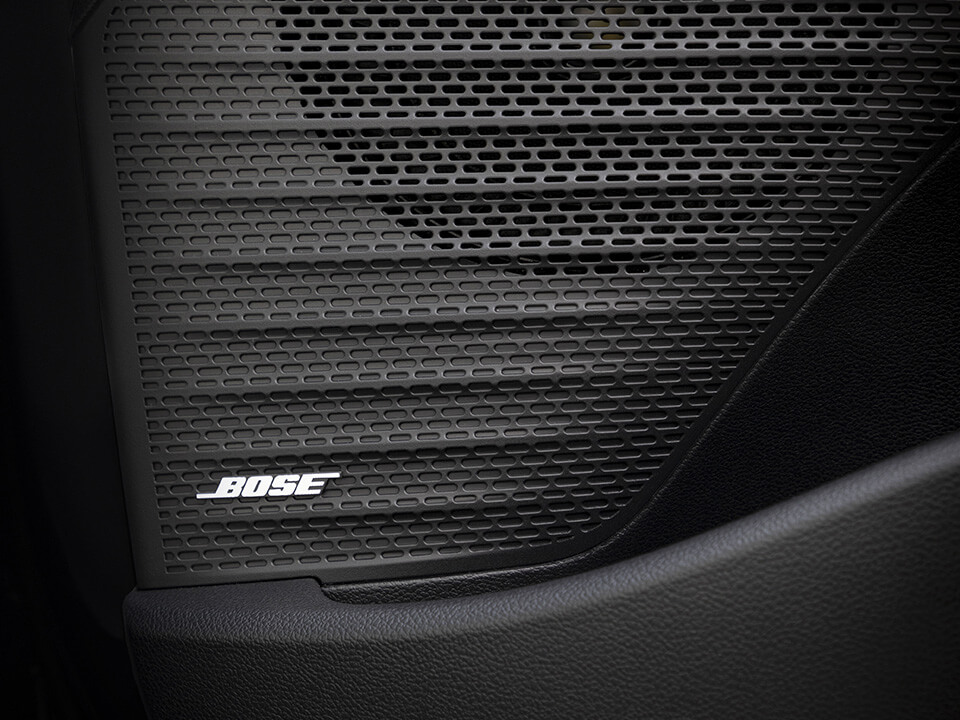 The all-new Hyundai i20 audio speaker with a Bose logo on display